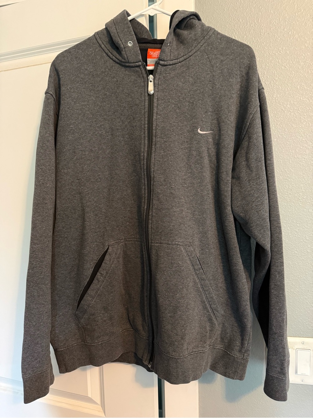 Nike woman’s Charcoal Gray Full-Zip Hoodie